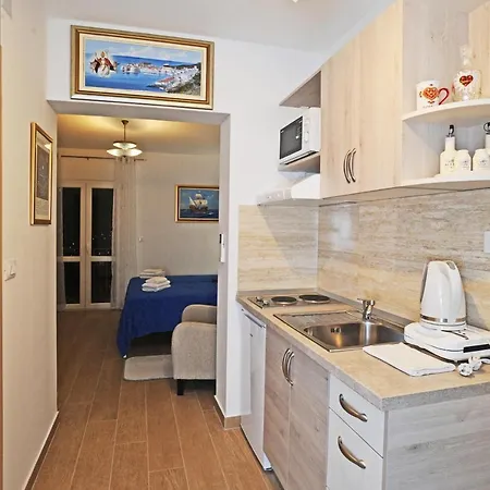 Nika Family - Comfort Studio With Balcony And Sea View Apartment *